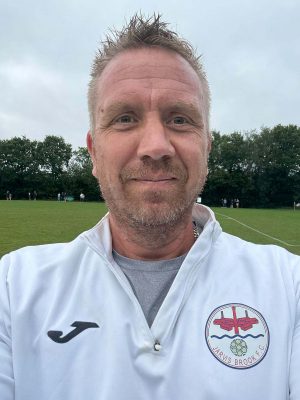 simon-munday simon-munday